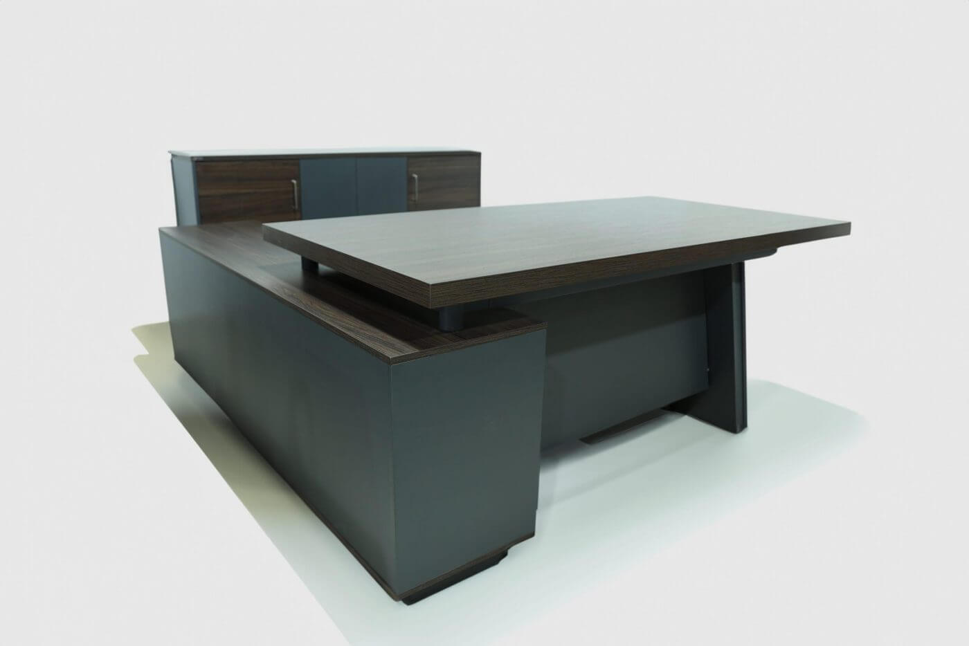 שולחן מנהל דגם ברצלונה