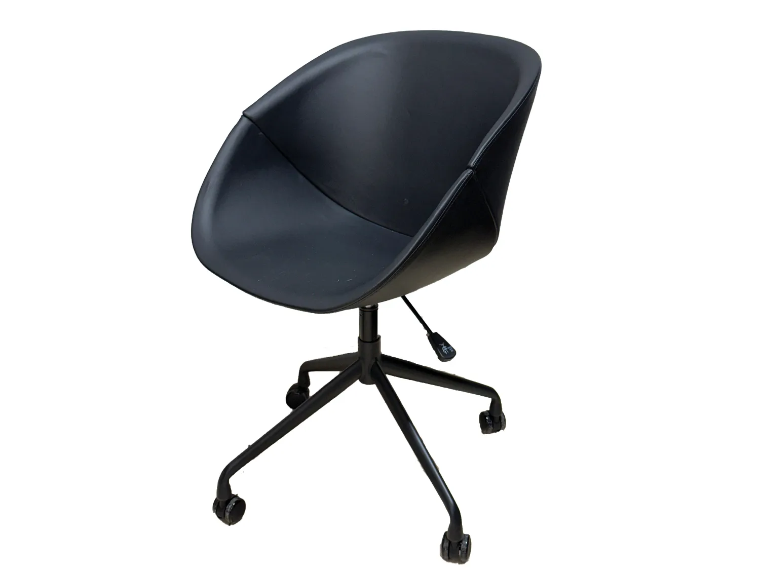 כסא אורח דגם רון בצבע שחור